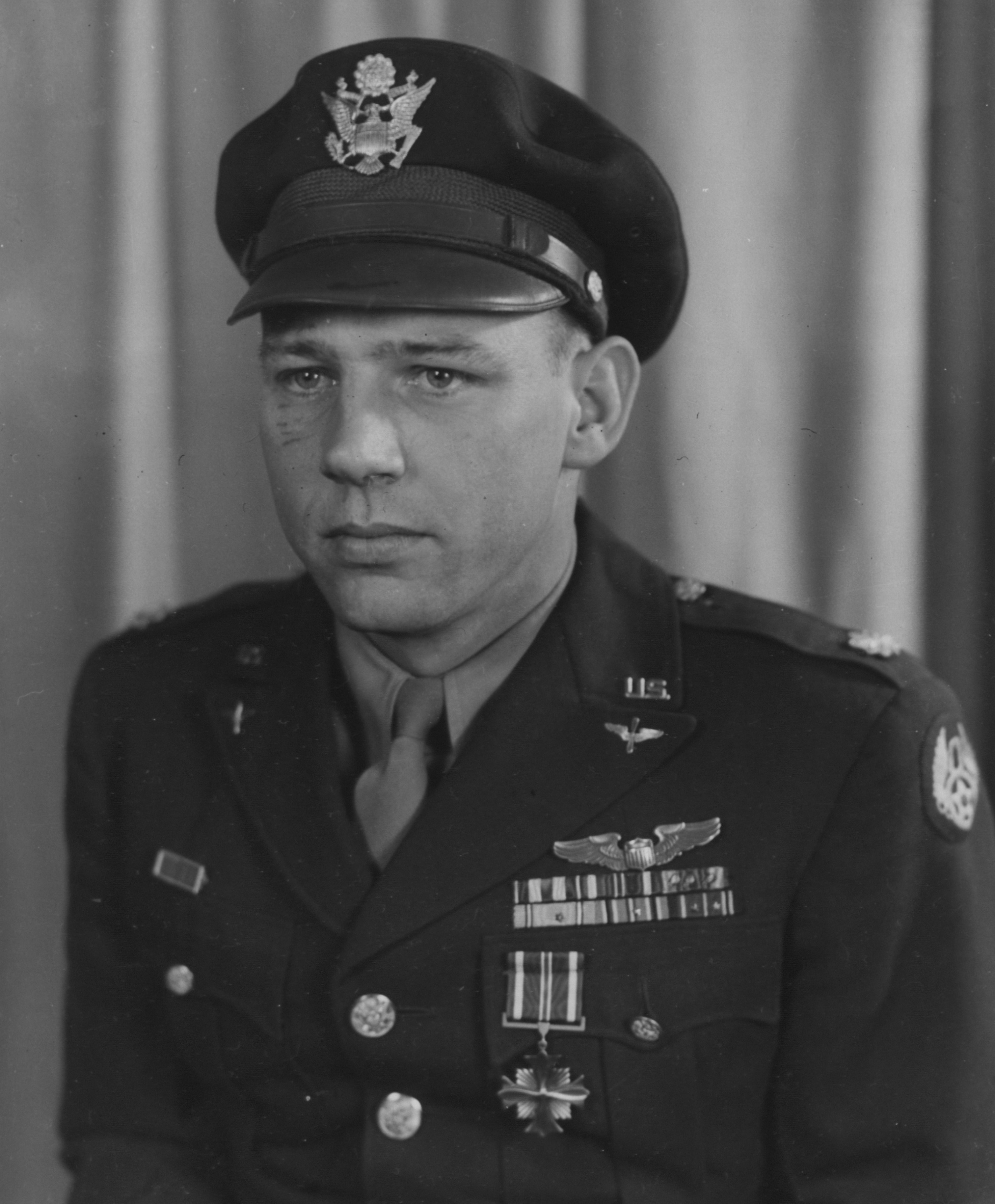 Lt. Col. Robert W. Burns, official USAAF portrait, October 1944